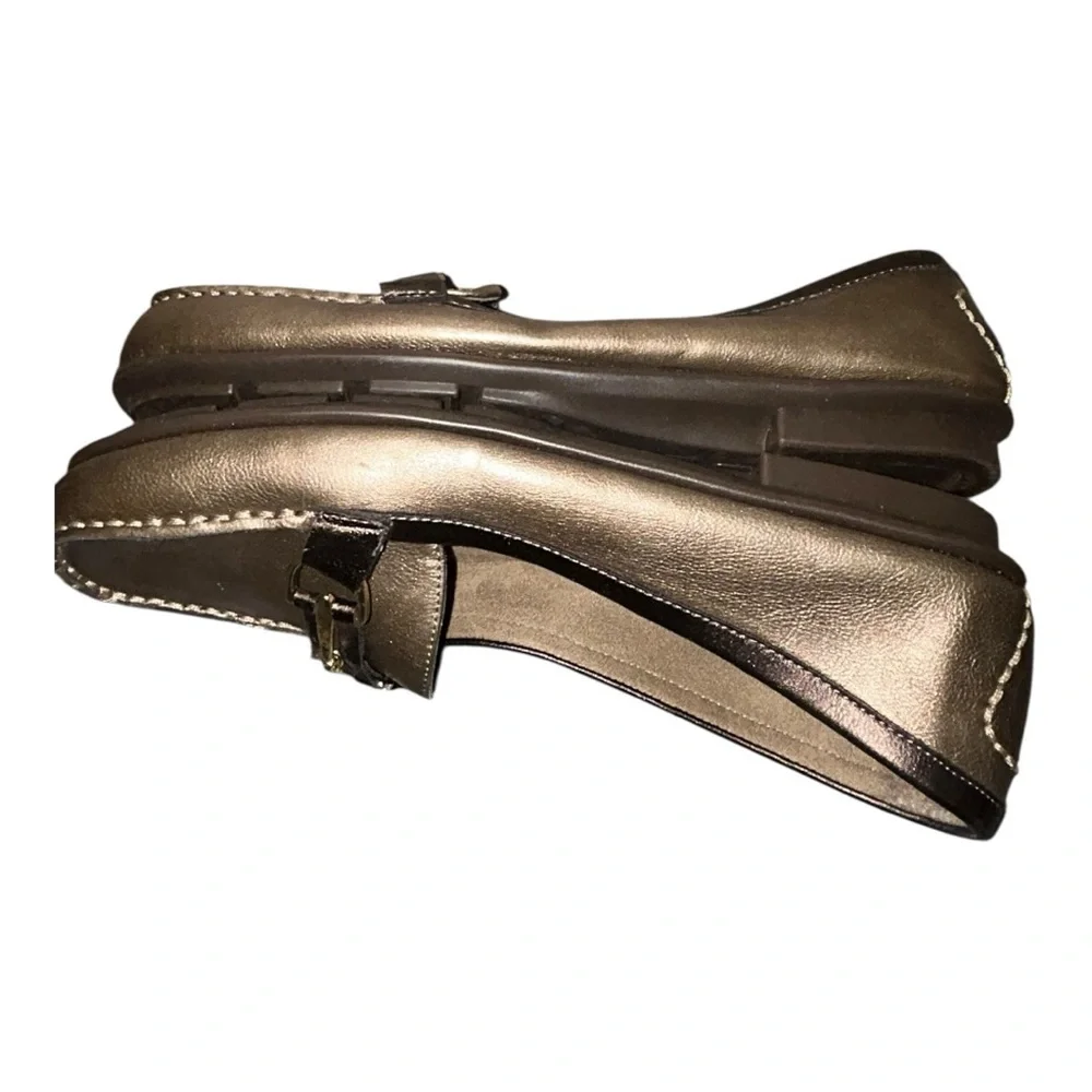A2 By Aerosoles Women's Metallic Bronze Loafers size 9